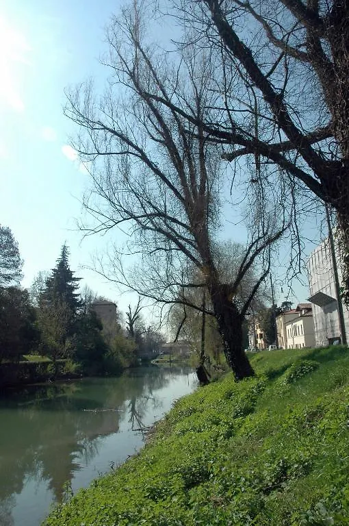 La Specola Aparthotel Padova 2*,